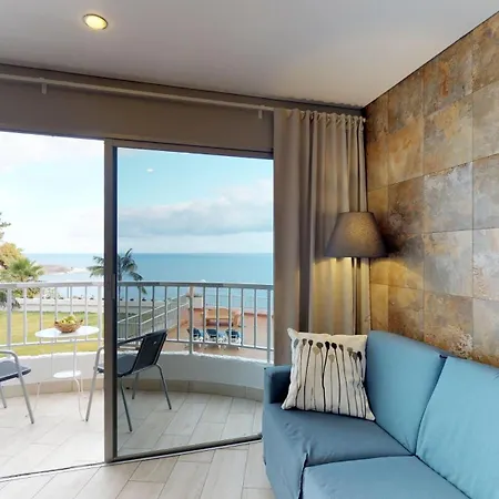 Cosy Ocean View 1 *