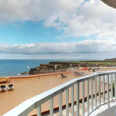 Cosy Ocean View 1